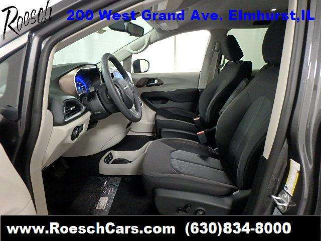 Chrysler Pacifica 2017 photo 11